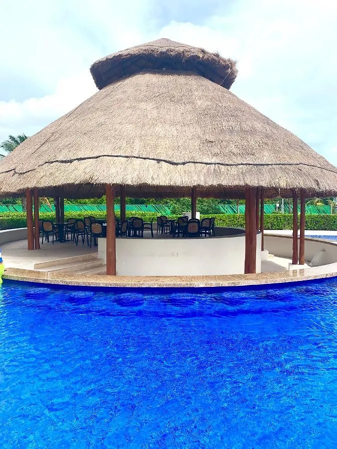 Beach Vacation Full Apartment Cancun